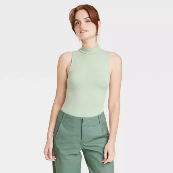 Mock Turtleneck Tank Bodysuit Medium Light Green New - Picture 1 of 5